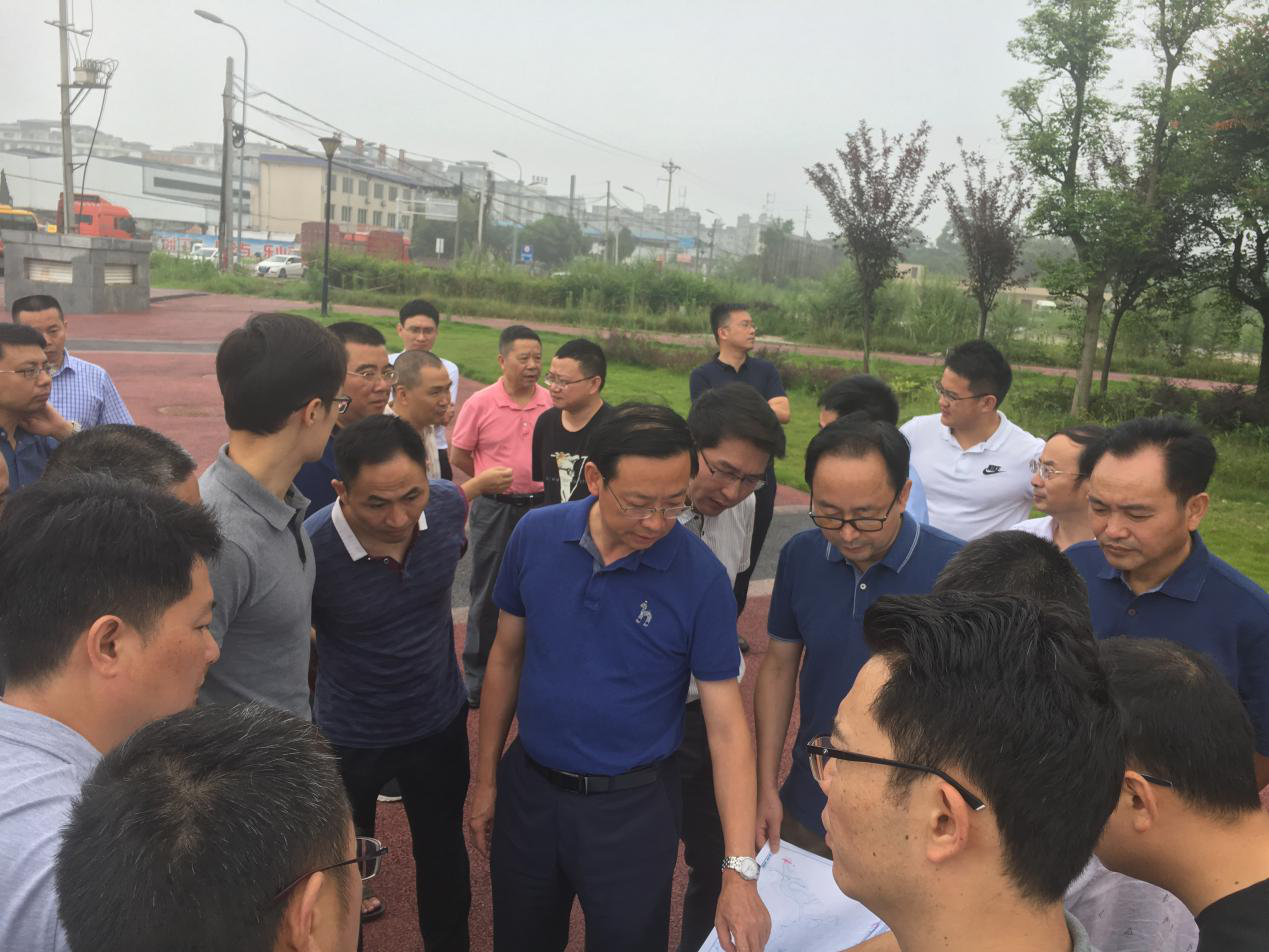 樂山市副市長羅新禮一行赴成樂高速棉竹互通調(diào)研