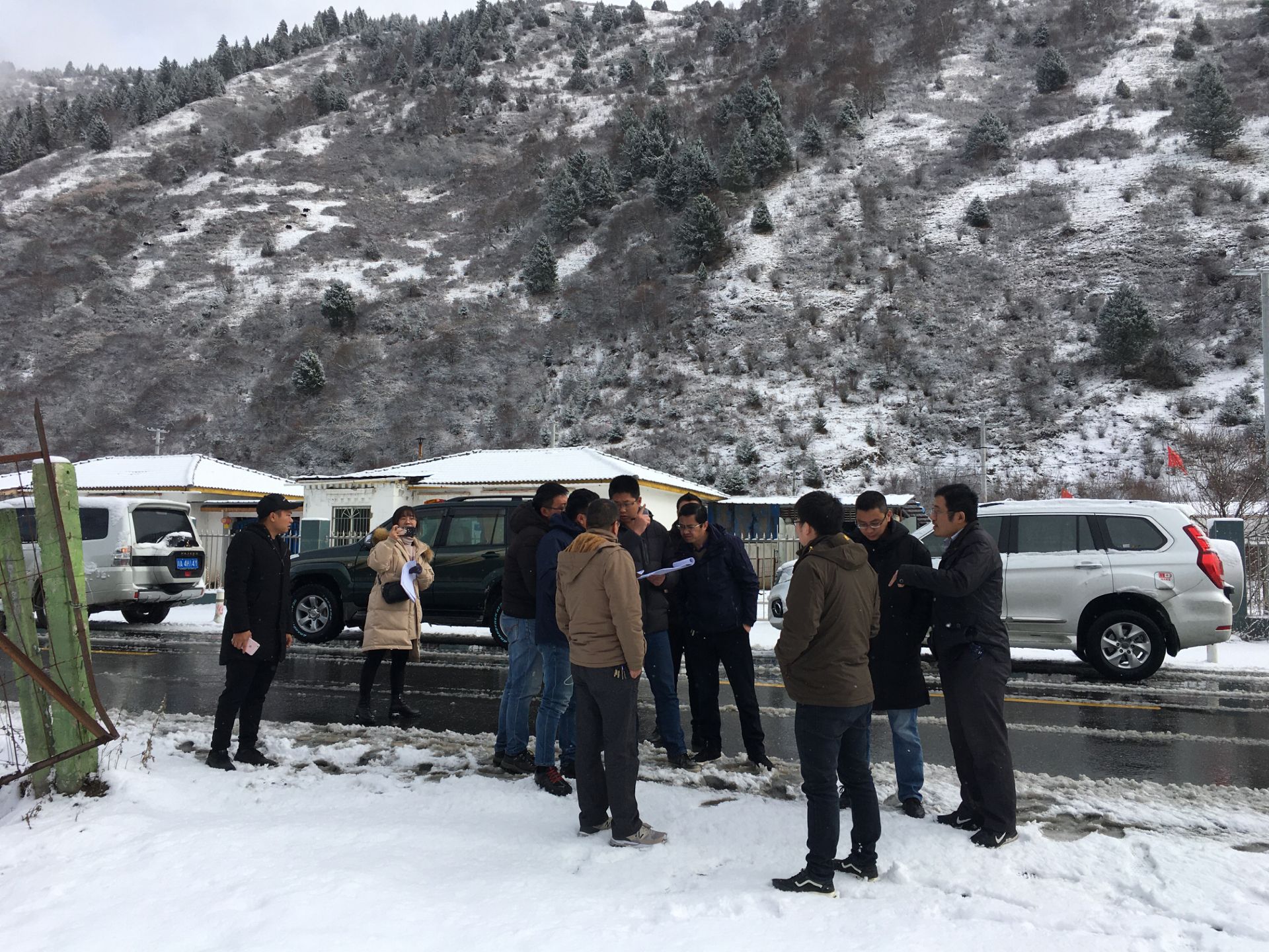 公司承建久馬高速前期踏勘工作穩步開展