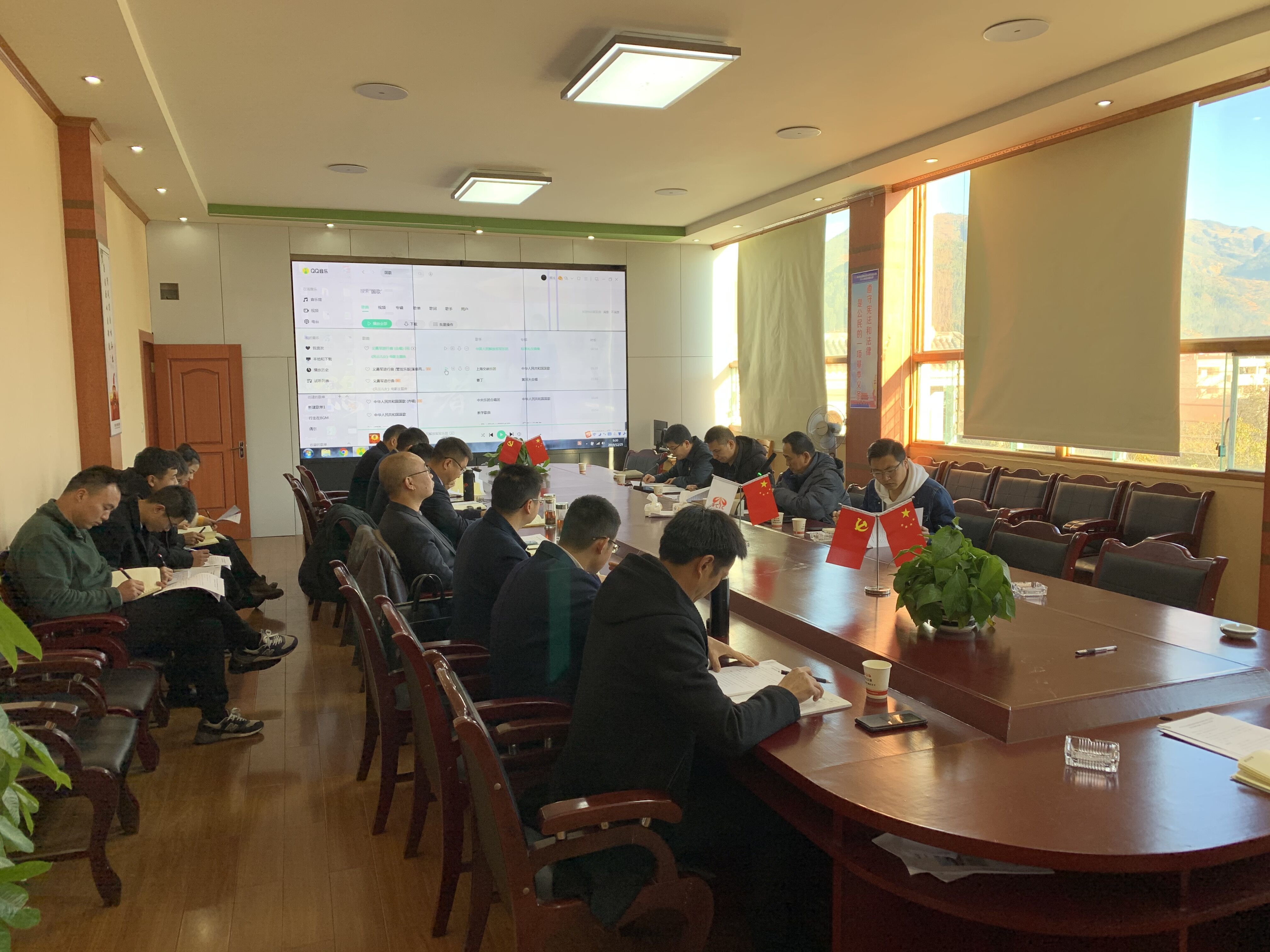夯實基層黨建工作，筑牢廉潔思想防線——橋隧分公司黨支部深入項目一線開展黨建工作學習活動