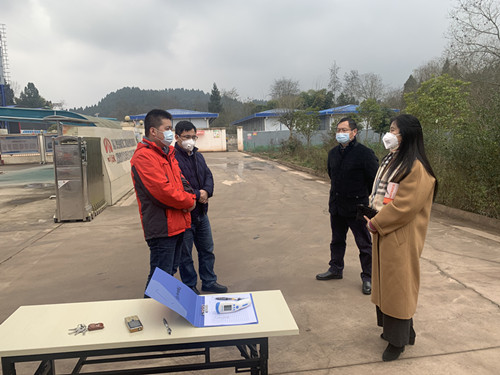 陳玲惠總監赴公路分公司成資渝項目調研防疫準備工作_副本.jpg