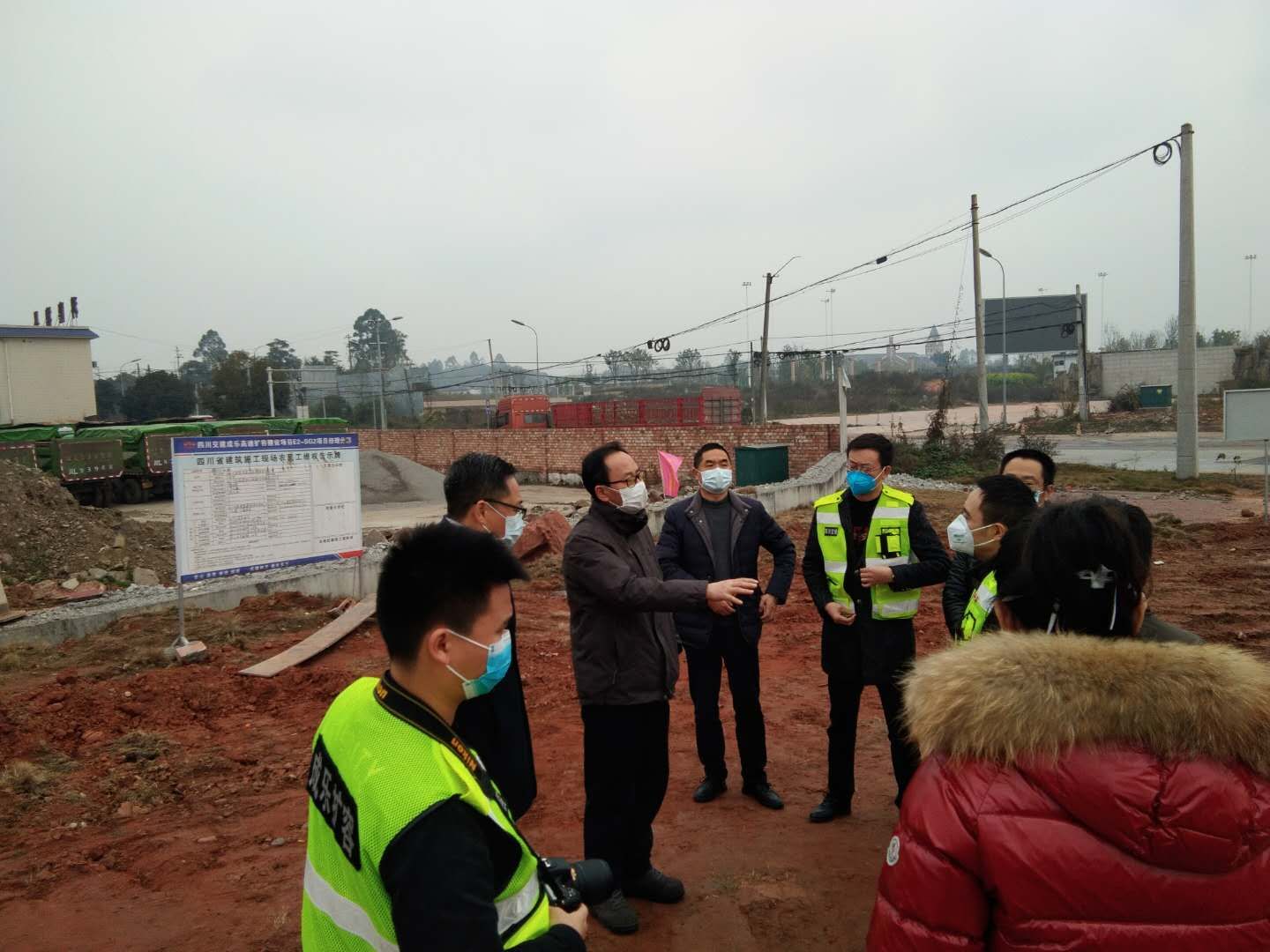 公司防疫工作領導小組赴成樂擴容E2-SG2分部檢查指導疫情防控和復工準備工作