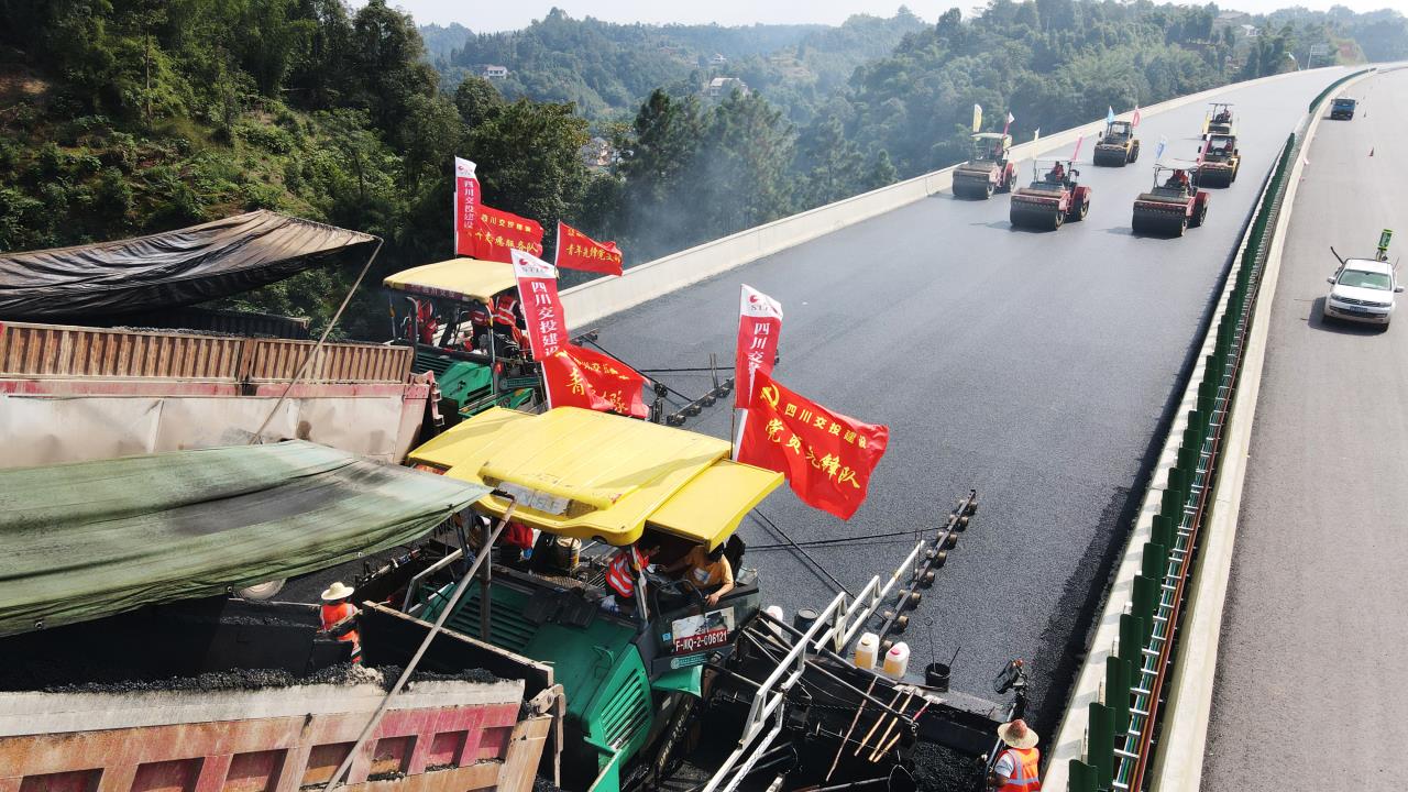 成宜高速ZCB4-LM2項目按下四季度奮戰“加速鍵”