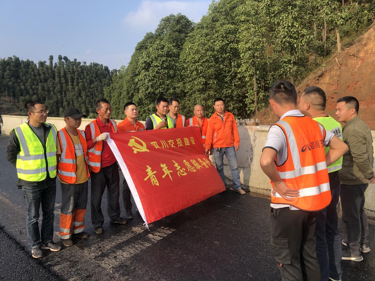 通車在即，最后沖刺