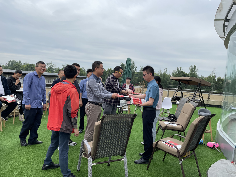 悅讀黨史  薪火傳承 ——公路分公司黨總支組織各支部開展讀書分享活動
